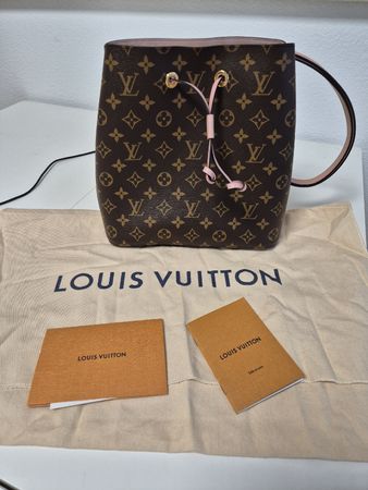 Louis Vuitton Neonoe rosé poudre