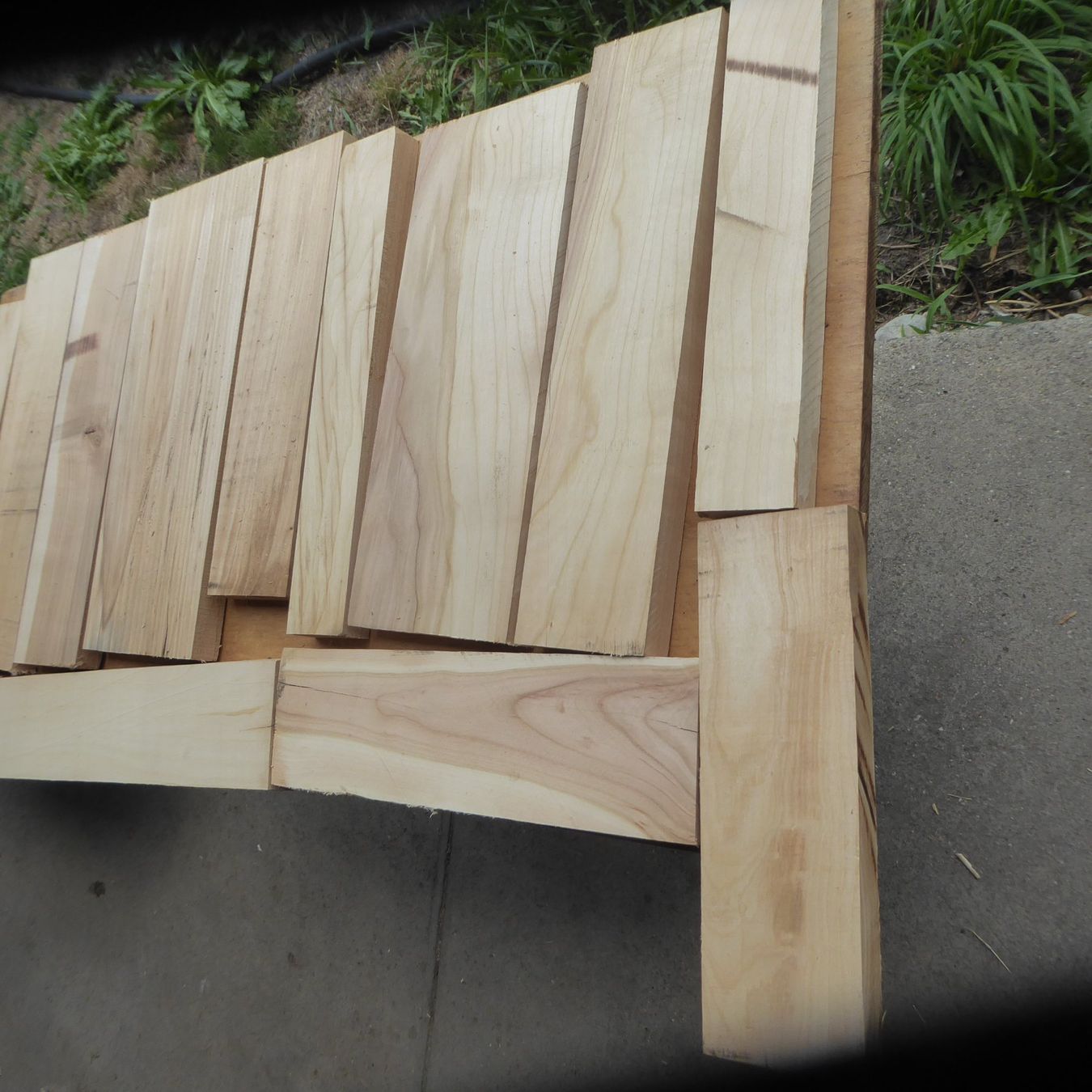 Articoli in legno: 26 mm Hartholzbrettli – Nuovo (secondo la descrizione) da Sumiswald venduto da Hennri1
