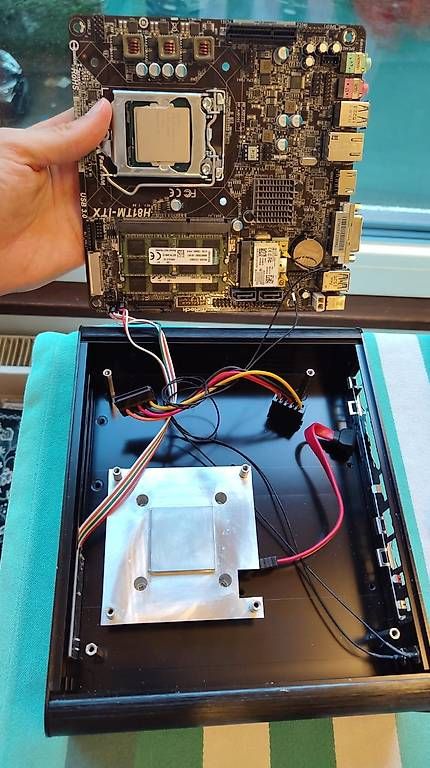 PC: PC Akasa fanless – Difettoso da Carouge GE venduto da ama_h692 4