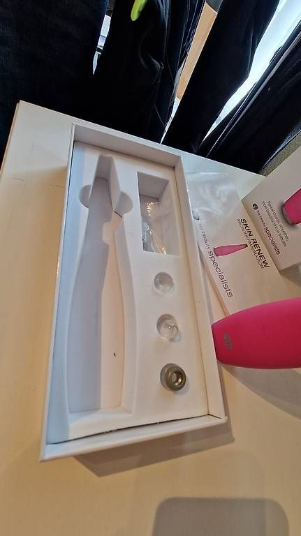 Soins du visage: Skin renew – D'occasion à Seewen SO par Perle8 2