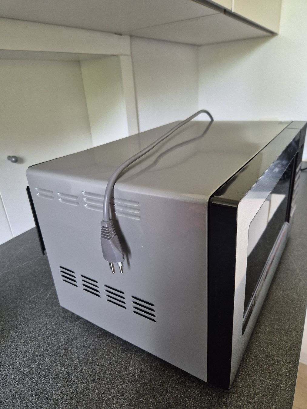 Küchengeräte: Mikrowelle, Samsung Ofen und Grill – Gebraucht aus Pratteln von NameNameName 3