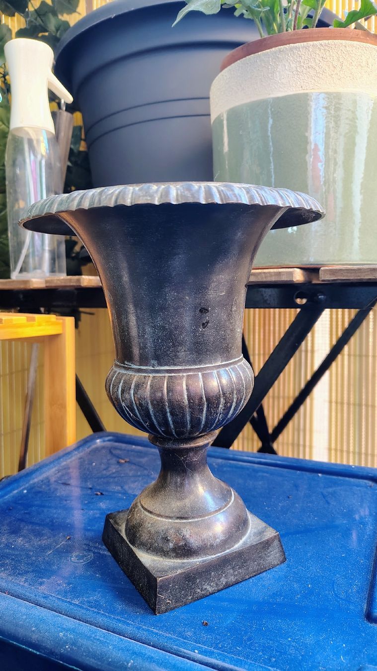 Vasi & Recipienti: Vase en fonte – Usato da Puidoux venduto da Sophia70