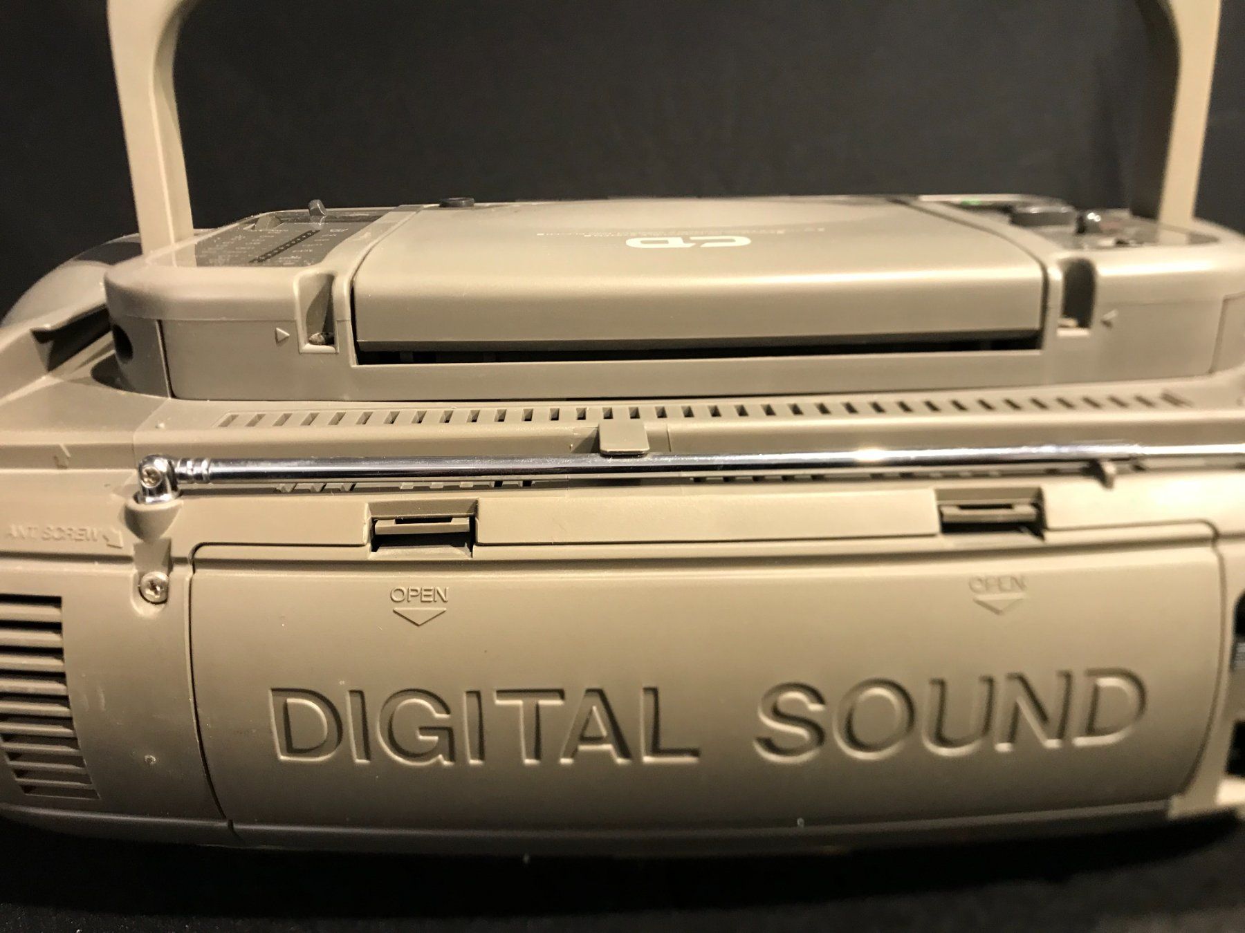 Radio: Goldstar  CD-340L – Usato da Würenlingen venduto da Schneiderhifi 4