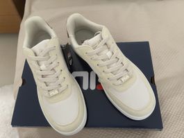 Neue Fila