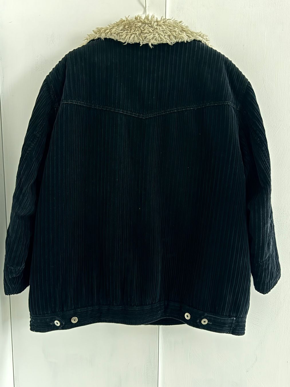 Giacche: Veste en velours côtelé – Usato da Clarens venduto da Fmoi 2