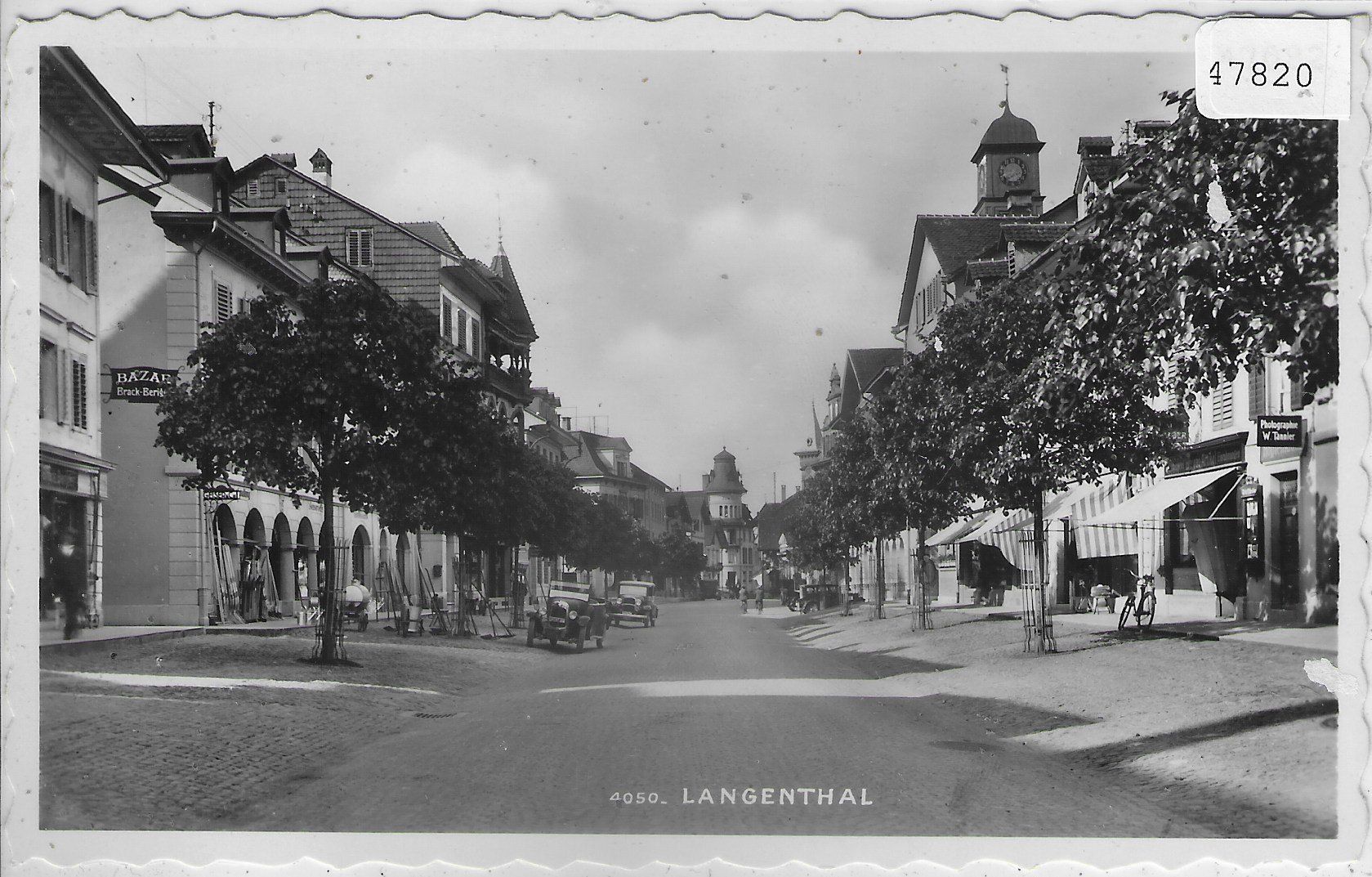Cartoline postali: Langenthal - Stadtpartie mit Classic Car – Usato da Ettingen venduto da Kartenplanet