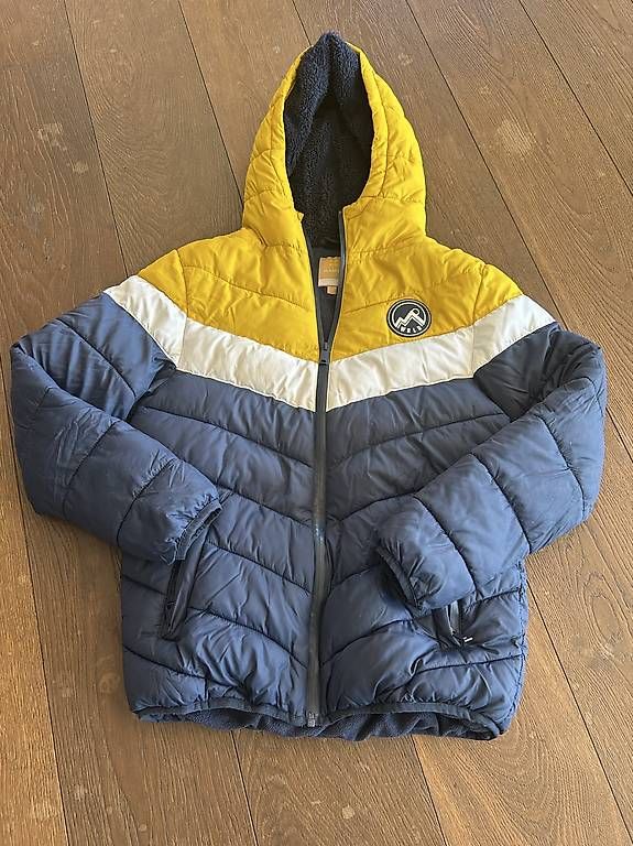 Giacche & Cappotti: Kinder Daunenjacke Gr. 164 – Usato da steffisburg venduto da stefanruoff
