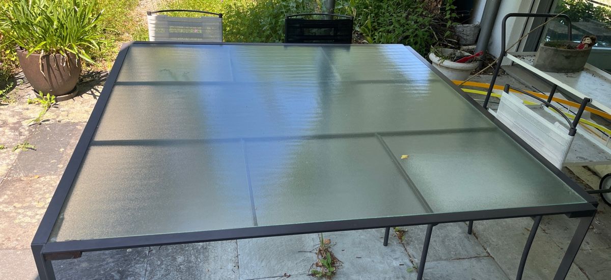 Tables: Gartentisch Glas mit Metallrahmen – D'occasion à Seuzach par Pasc_fr 6