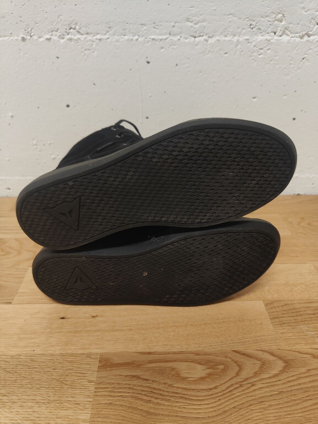 Dainese Herrenschuhe: chaussures de moto Dainese taille 42 – Gebraucht aus Carouge GE von aditzoff 3