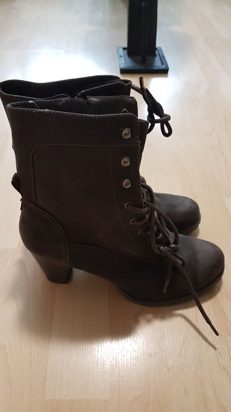 Scarpe da donna: Stiefelette dunkelgrau Gr. 39 NEU – Nuovo (secondo la descrizione) da Winterthur venduto da Dream_of 2