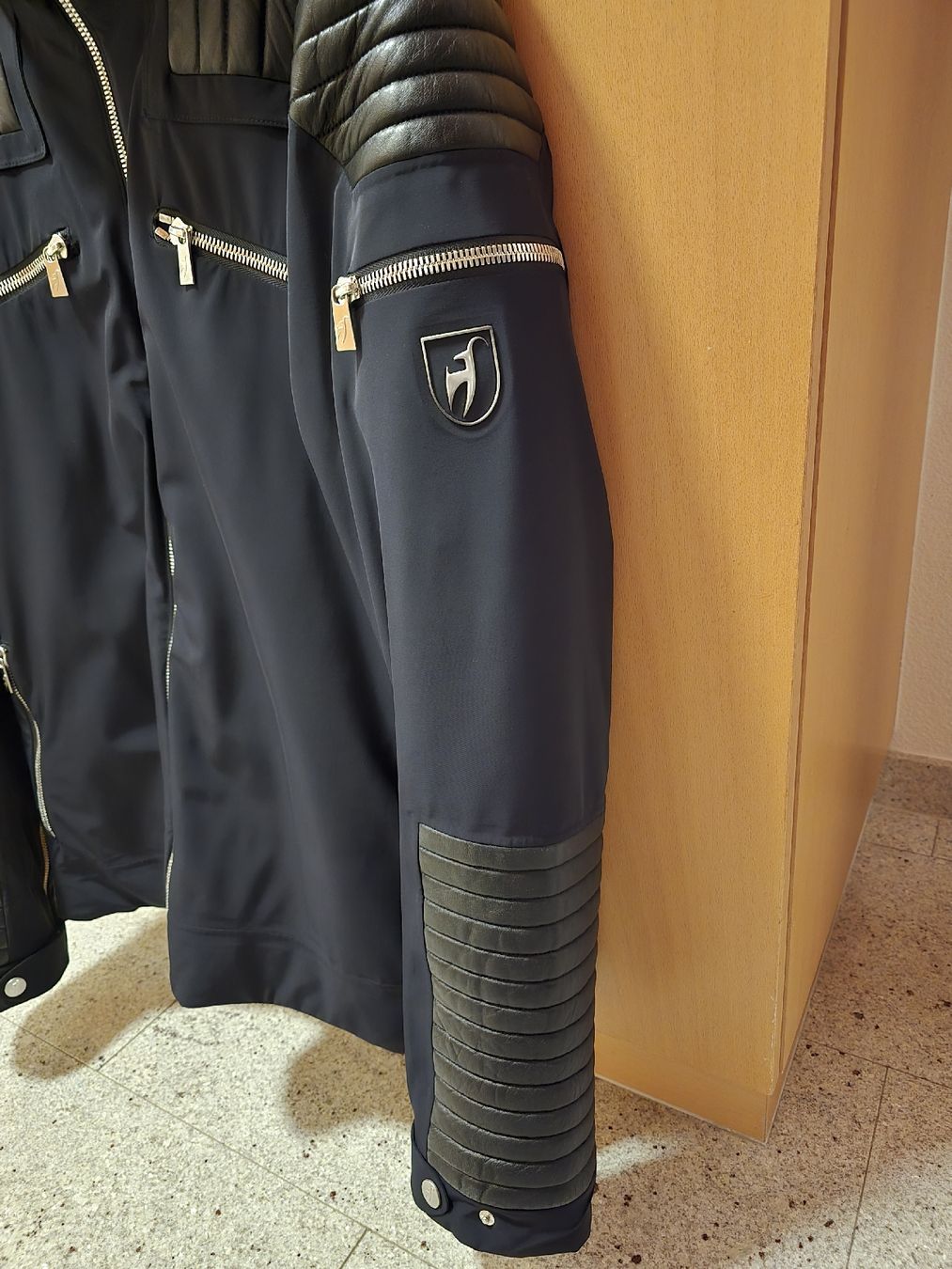 Toni Sailer Jacken: Toni Sailer Designerjacke Gr. 54 Limited Edition – Gebraucht aus Visp von Stebar1966 1
