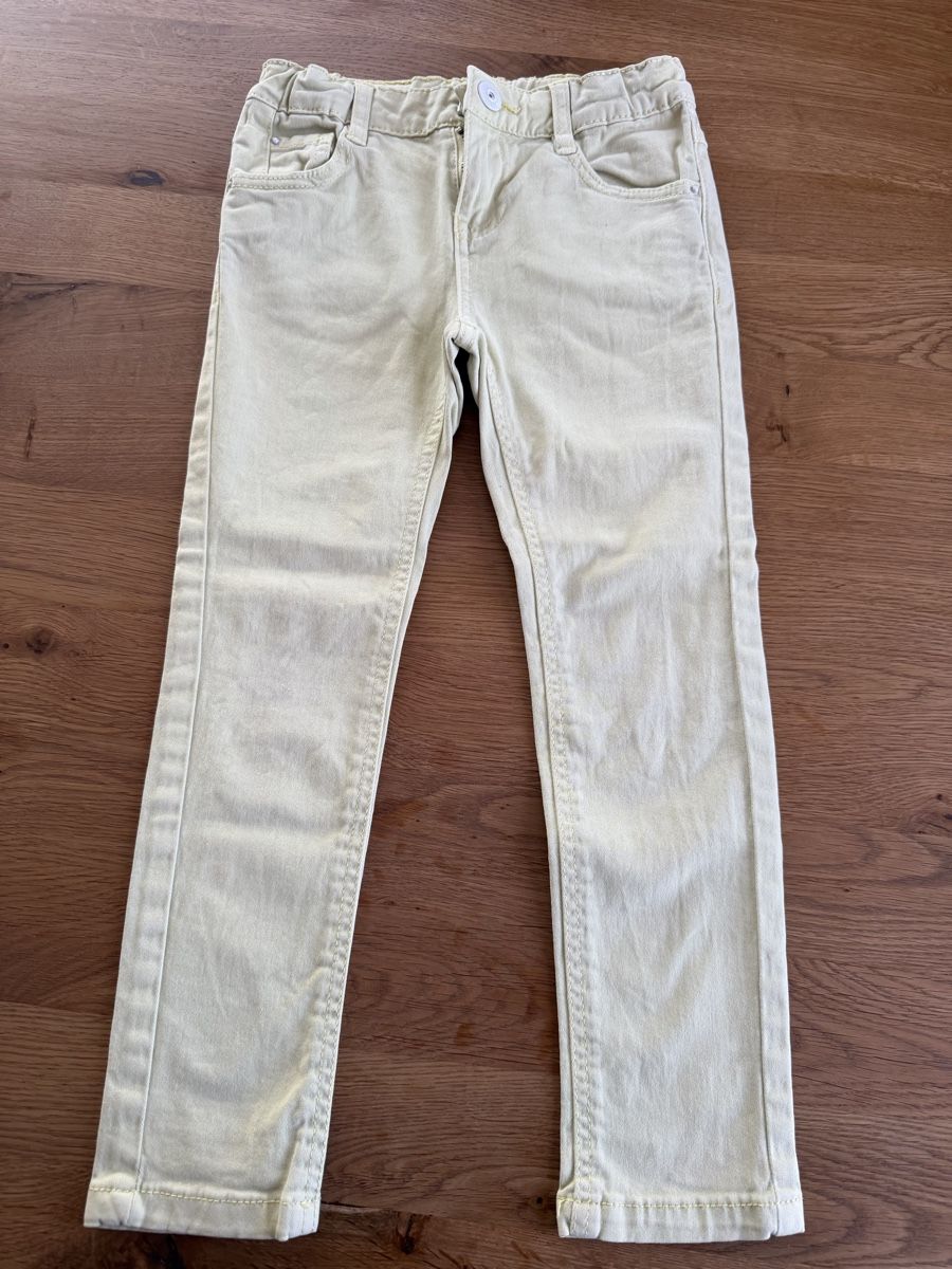 Pantaloni: Jeans gelb Grösse 116 – Usato da Grabs venduto da Shelly_87
