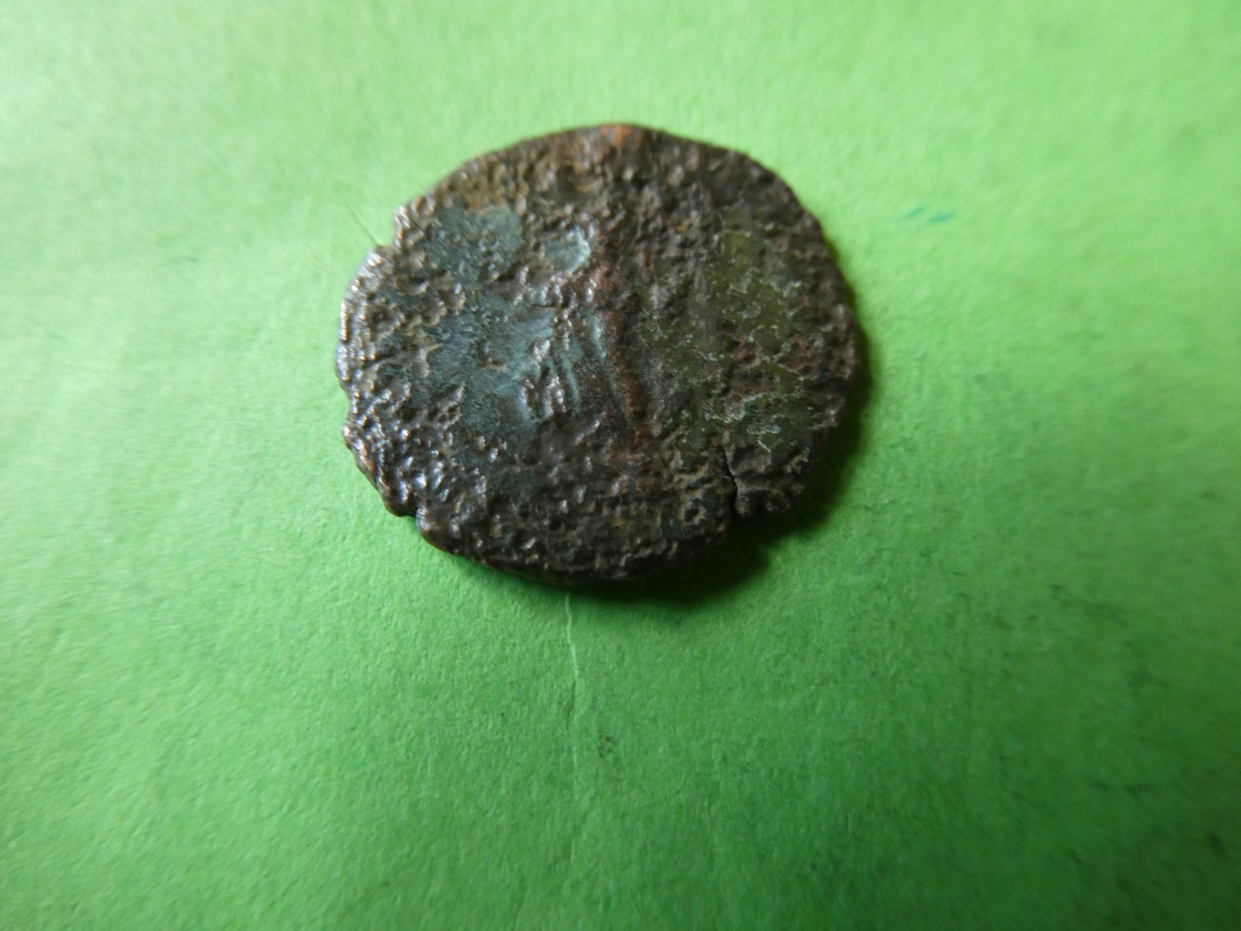 Tutti le monete: uralte Bronzemünze  17 mm     1.78 g – Usato da Hinterforst venduto da Rohusri 2