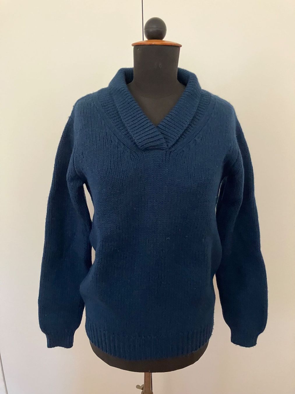 Pullover & Sweatshirts: Pullover Bensimon Petrol – Gebraucht aus Lenzburg von ann_8hmk