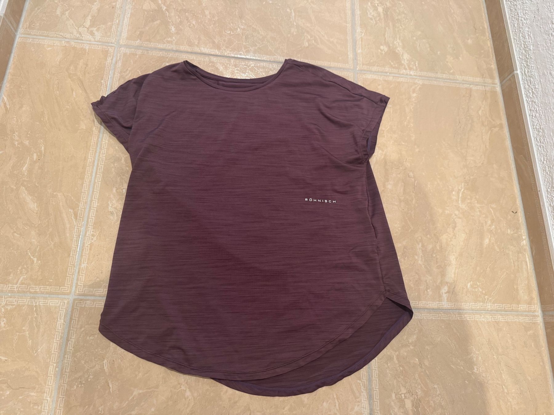 T-shirt: Röhnisch Motion Tee Shirt, M – Usato da Klingnau venduto da Markus14