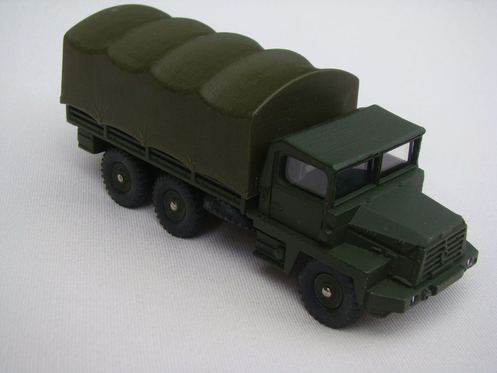 Dinky Toys 824 – Berliet Gazelle 6x6 Kaki – 1:43 – Miniature Collection – Occasion