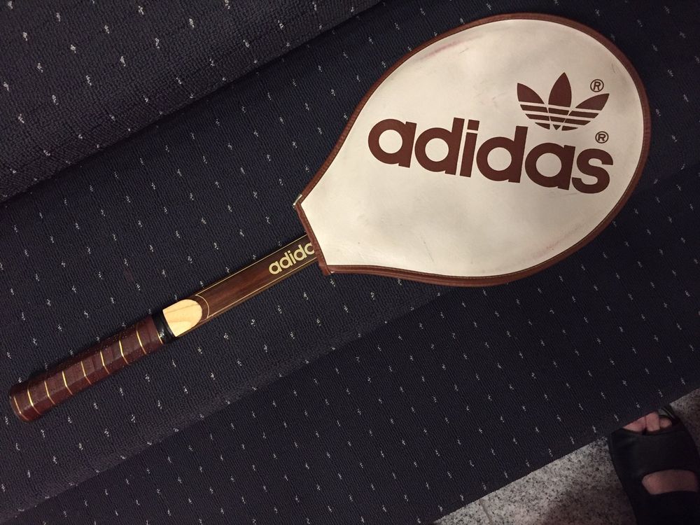 Racket Adidas (Gebraucht) in Zürich für CHF 80 – mit Lieferung auf ...