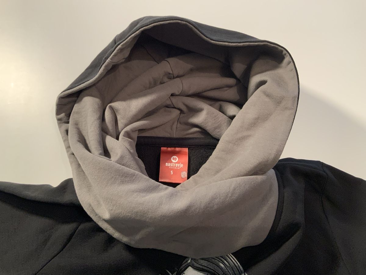 Maglioni & Felpe: Kapuzenpullover, HALLOWEEN, sehr COOL & KUSCHELIG – Usato da Stäfa venduto da sit_6wzd 4