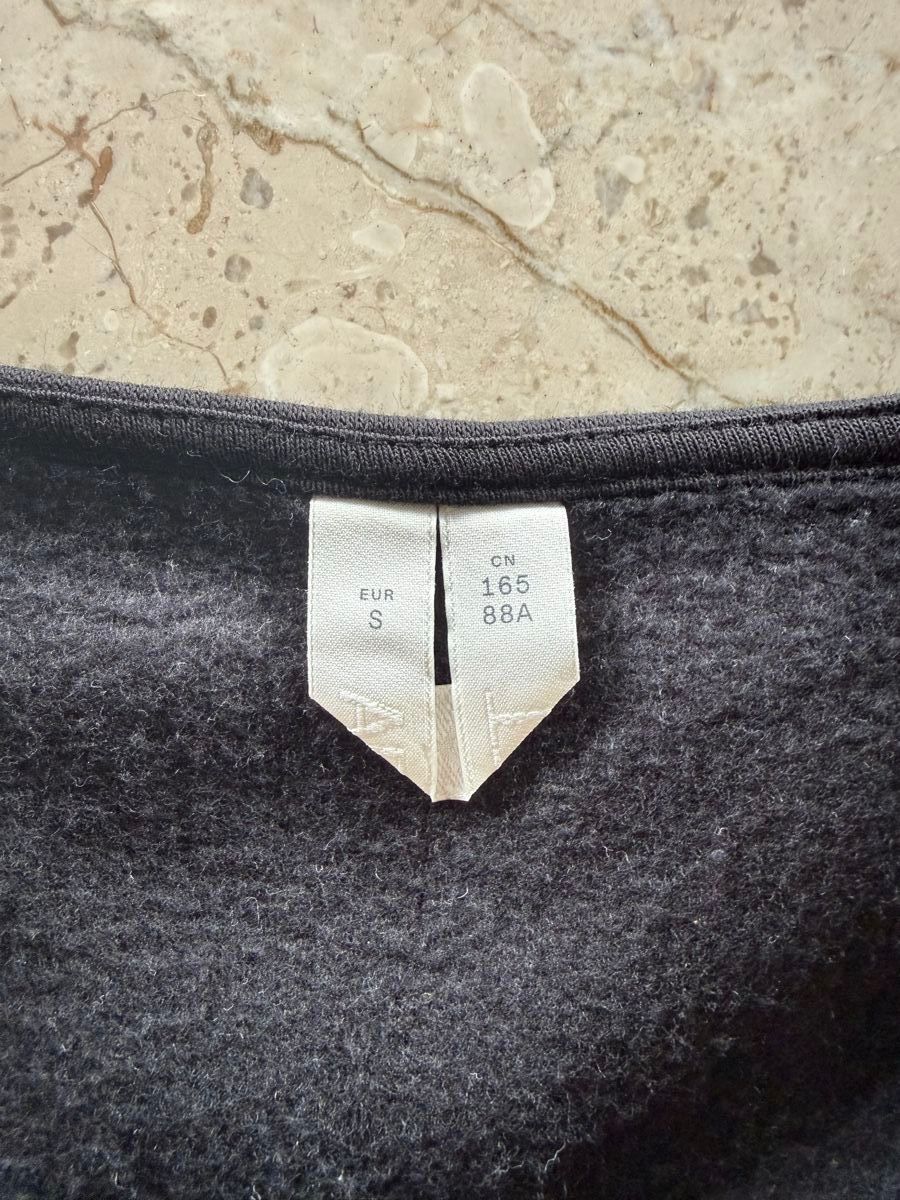 Arket Giacche: ARKET Sweatshirt Jacke Schwarz S – Usato da Lugnorre venduto da jettsett 5