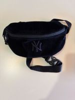 New Era NY Yankees Bauchtasche – Marineblau