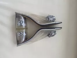 MUST HAVE - edler und stylischer Sommerschuh, silber, 38