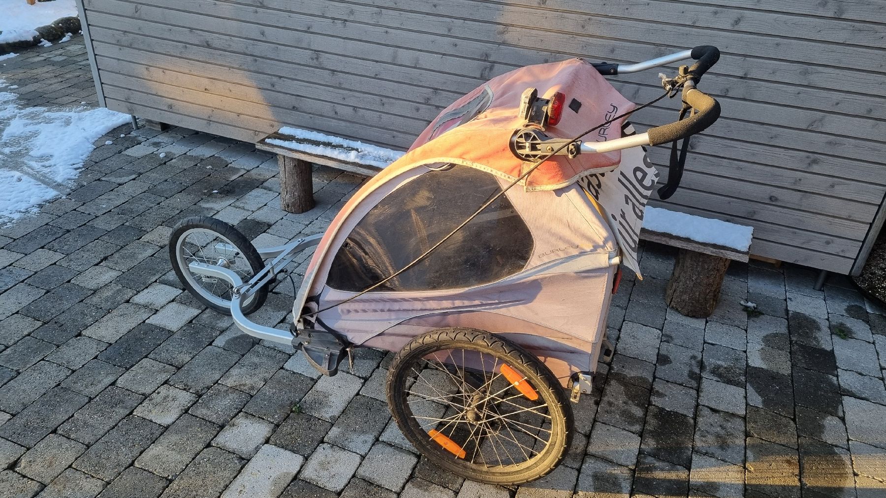 Burley Anhänger: Veloanhänger Burley D'Lite – Gebraucht aus Zwillikon von Keith 1