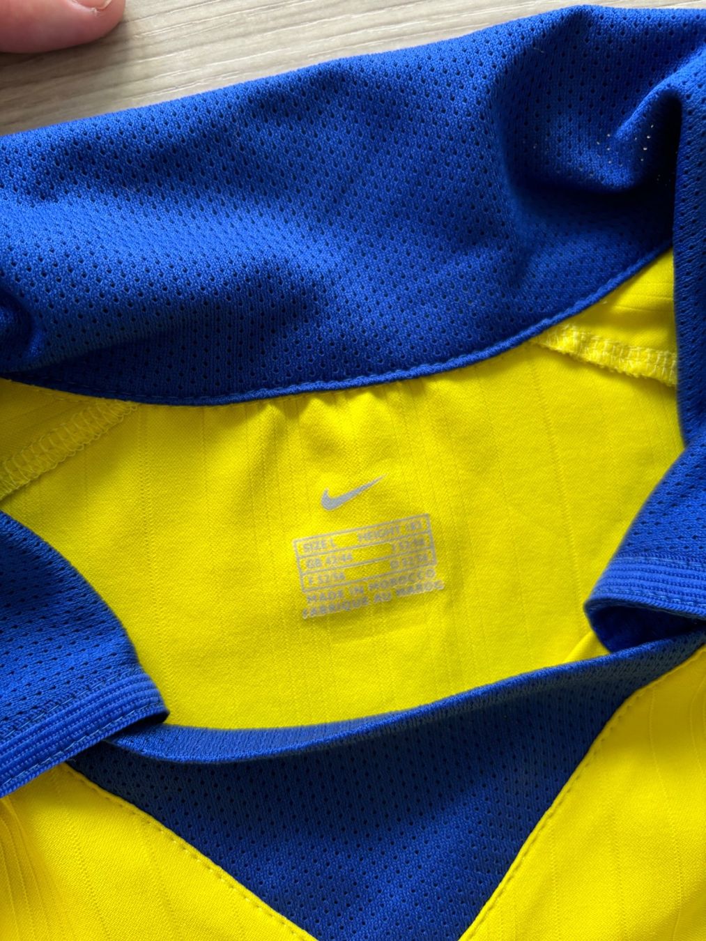 Nike T-shirt: 2003-04 Arsenal away shirt – Usato da Castione venduto da REER 2