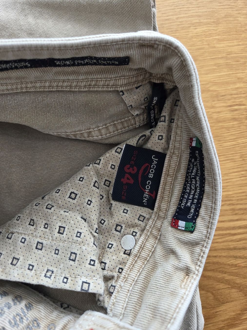 Jacob Cohën Jeans: jacob Cohen Jeans Beige – Usato da Möhlin venduto da zille_bs 1