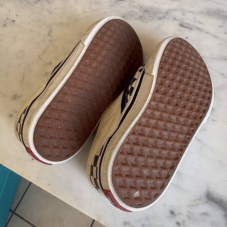 Chaussures garçon: Vans Slip On Grösse 22 – D'occasion à Zürich par blog_bleistift 3