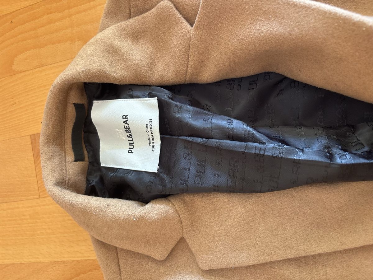 Cappotti: Coat Pull&Bear Camel – Usato da Chexbres venduto da doe_xns6 1