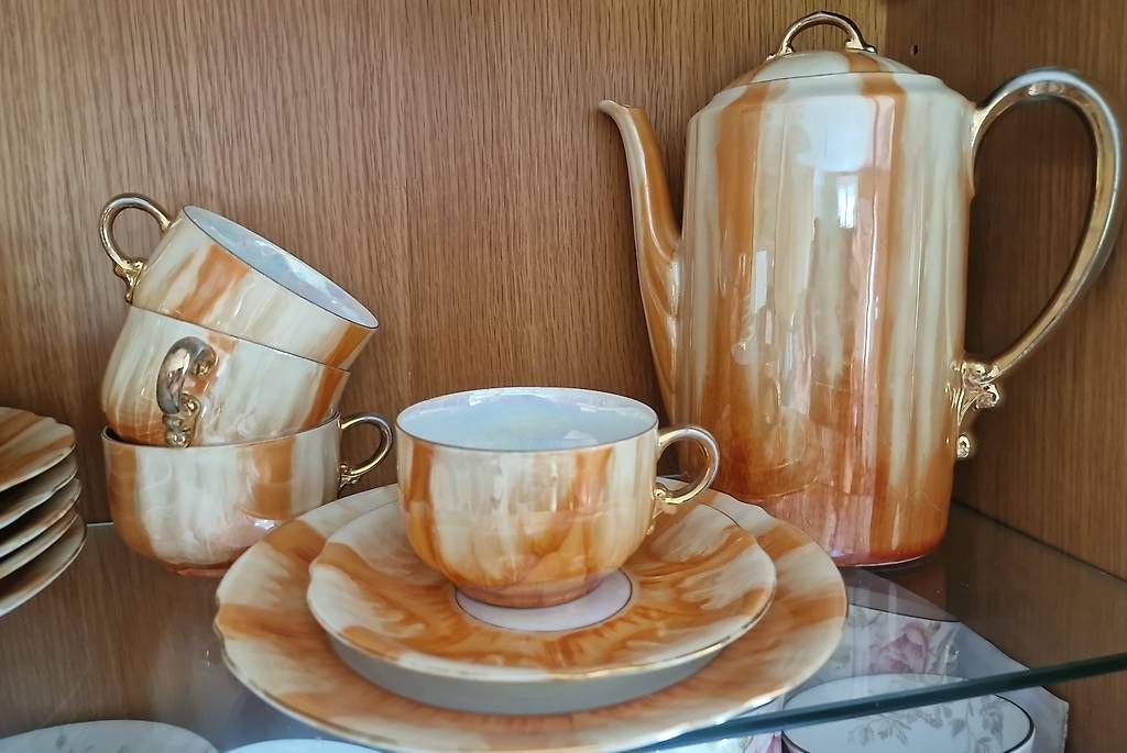 Geschirrsets: Teeservice – Gebraucht aus Schüpfheim von Cosama 1