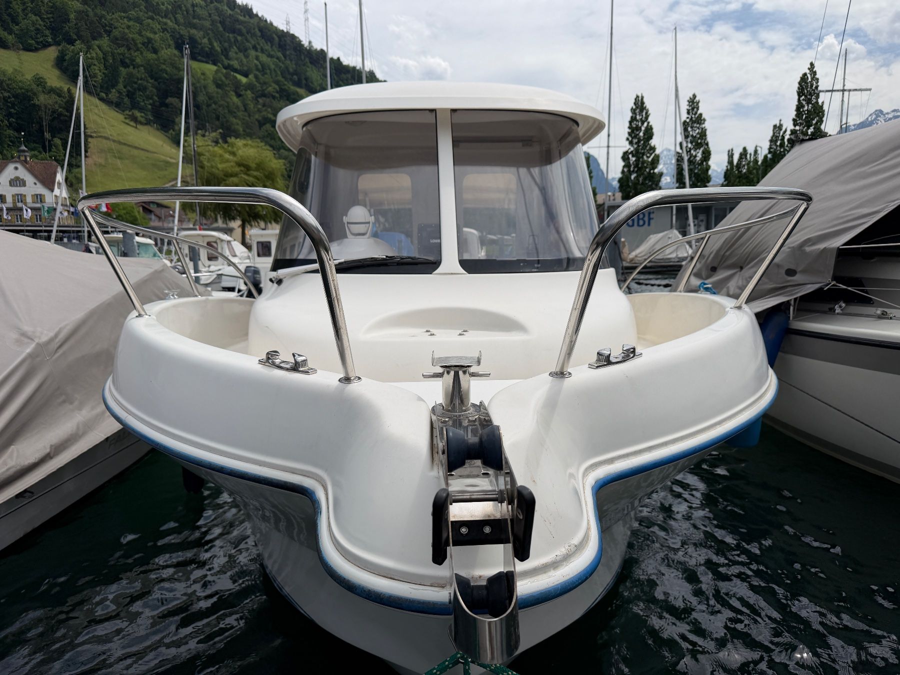 Quicksilver Barche: Motorboot Quicksilver 580 Pilothouse Honda 80 PS / Trailer – Usato da Flüelen venduto da Groggi72
