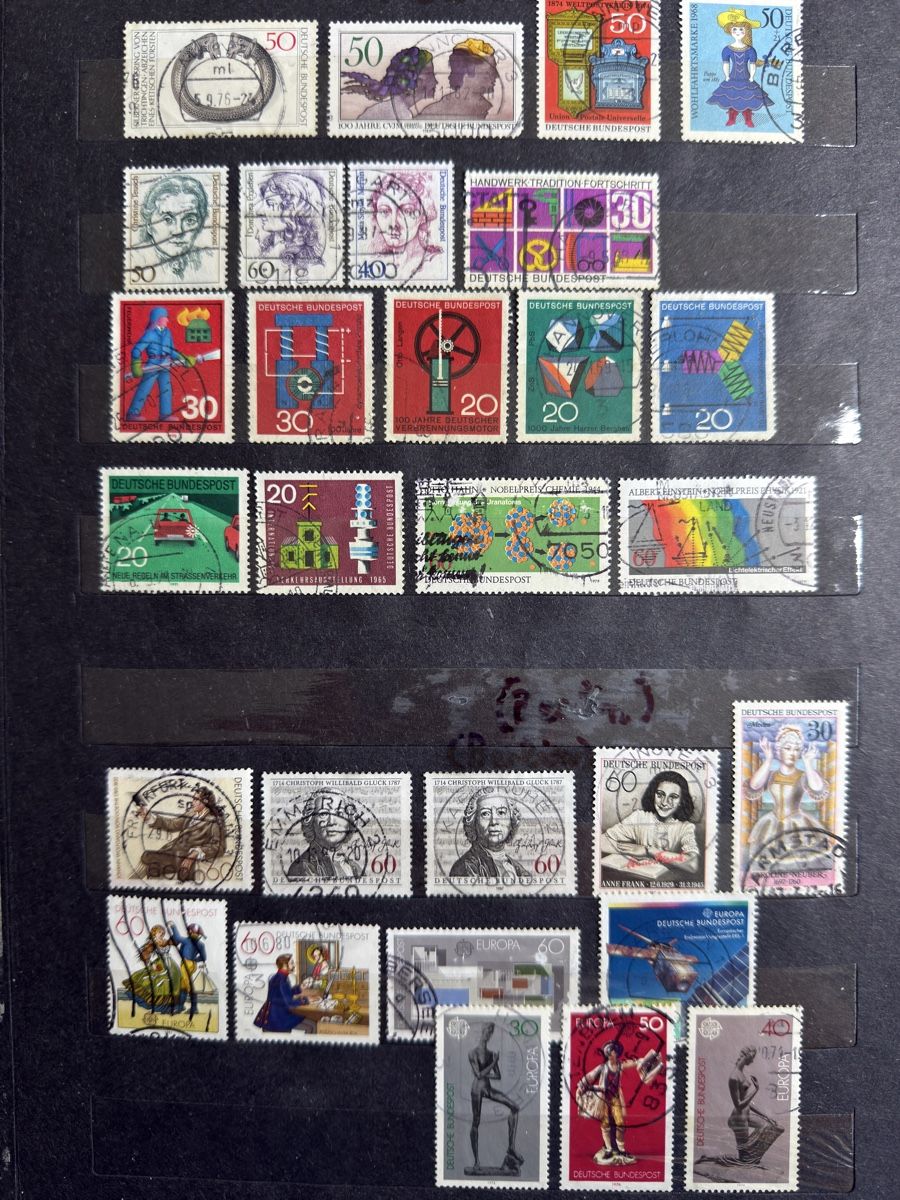Alben: Briefmarken Sammlung 4/4 - vorwiegend Deutschland – Gebraucht aus Vaz/Obervaz von rea_w8cv 4