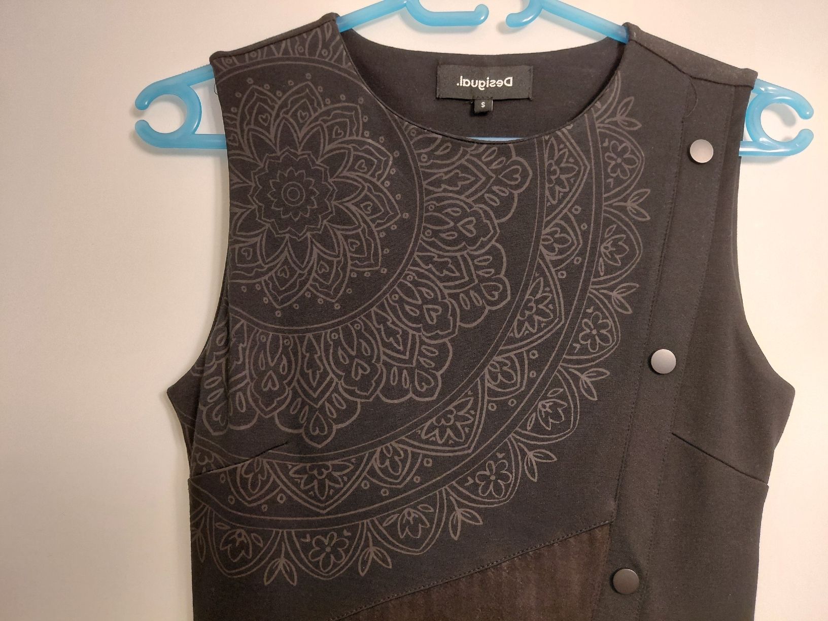 Desigual Vestiti: Desigual dress – Nuovo (secondo la descrizione) da Lugano venduto da Desrock 1