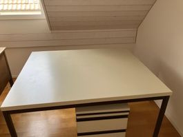 Schreibtisch mit Schubladencontainer - Ideal fürs Homeoffice