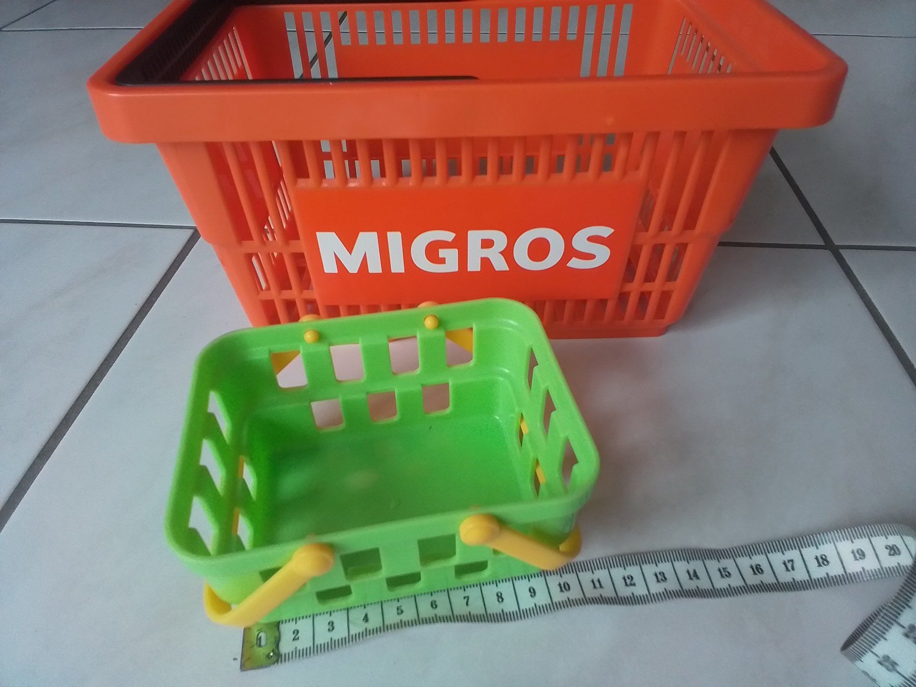 Migros Giocattoli: KINDEREINKAUFS -KÖRBLI – Usato da Heimberg venduto da sunny1970 1