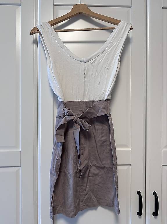 Vestiti: Gr.M TOPSHOP LONDON Kleid – Usato da Kilchberg ZH venduto da lolena 1