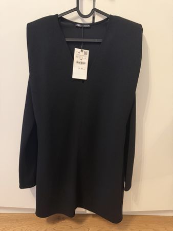 ZARA Kleid (Grösse M - neu - nie getragen)