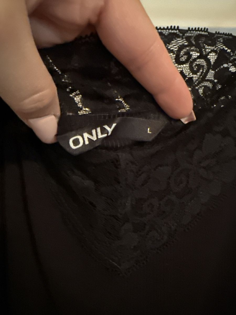 Only Top: Schickes ONLY Top mit Spitze, schwarz, Grösse L – Usato da Spreitenbach venduto da nuvola90 1