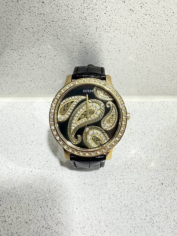 Guess Orologi: GUESS Uhr - 43mm – Usato da Dällikon venduto da DanaMana87 1