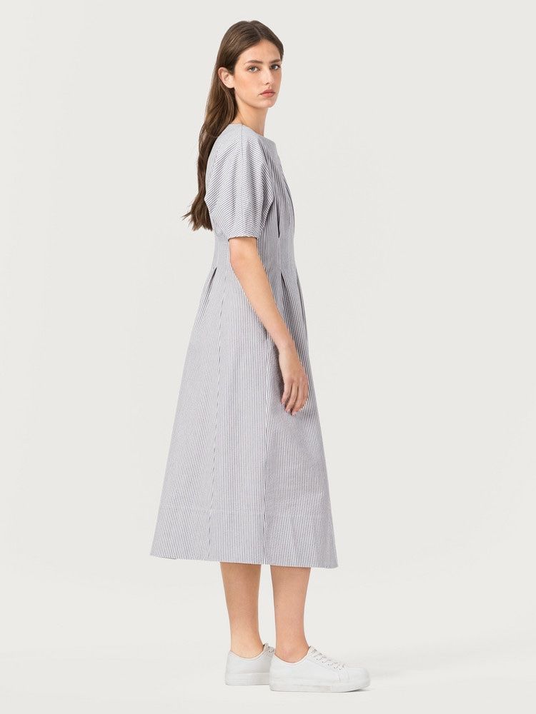 Hallhuber Kleider: HALLHUBER Gestreiftes Midikleid – Neu und originalverpackt aus Luzern von Sommer_26 2