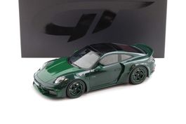 Porsche 911 Brabus 900 Rocket-R 2024 grün 1:18 GT-Spirit