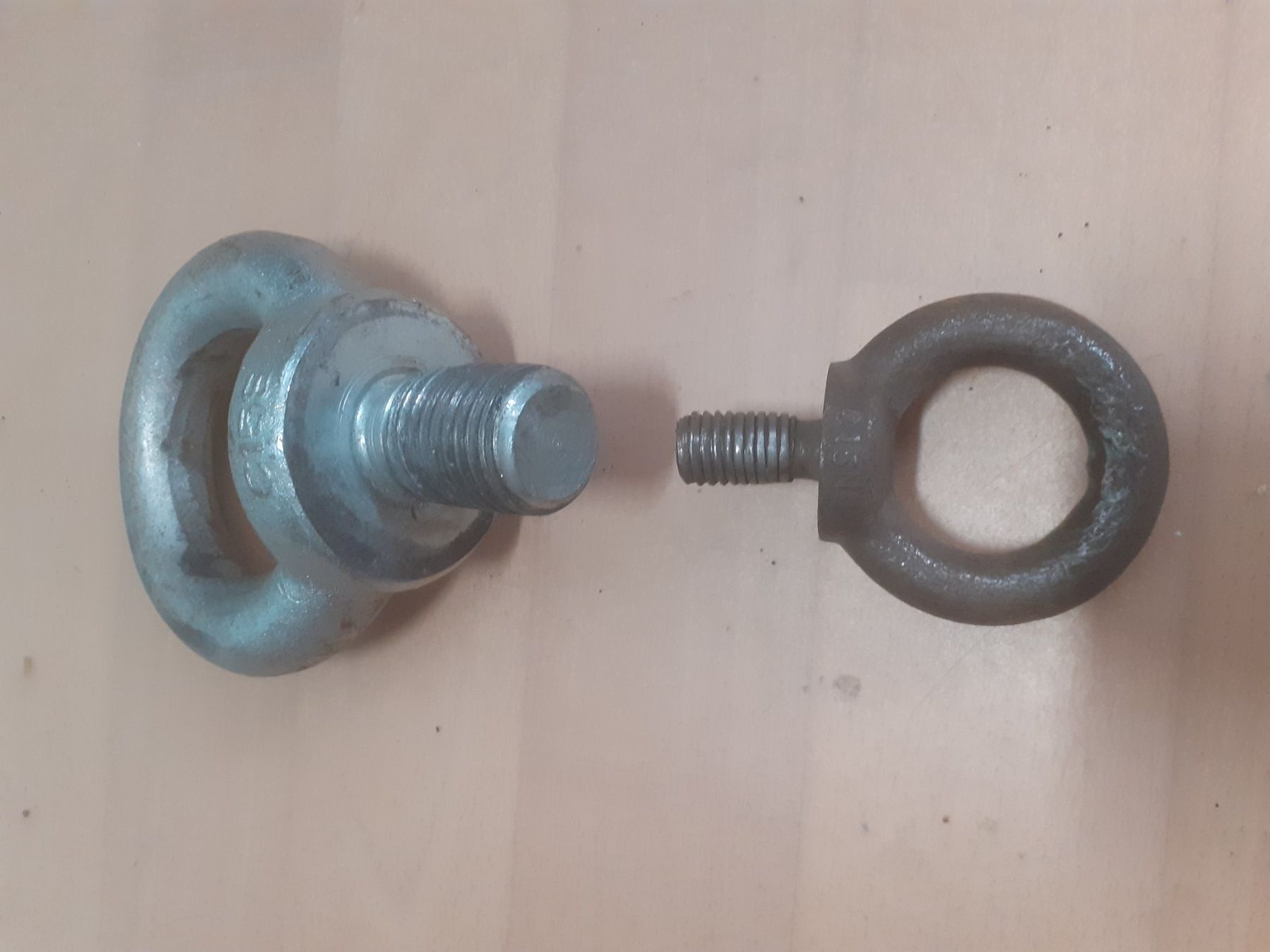 Tous les outils: ALTES EISEN - 2 SCHRAUBENRINGE – D'occasion à Winterthur par Ornyx7