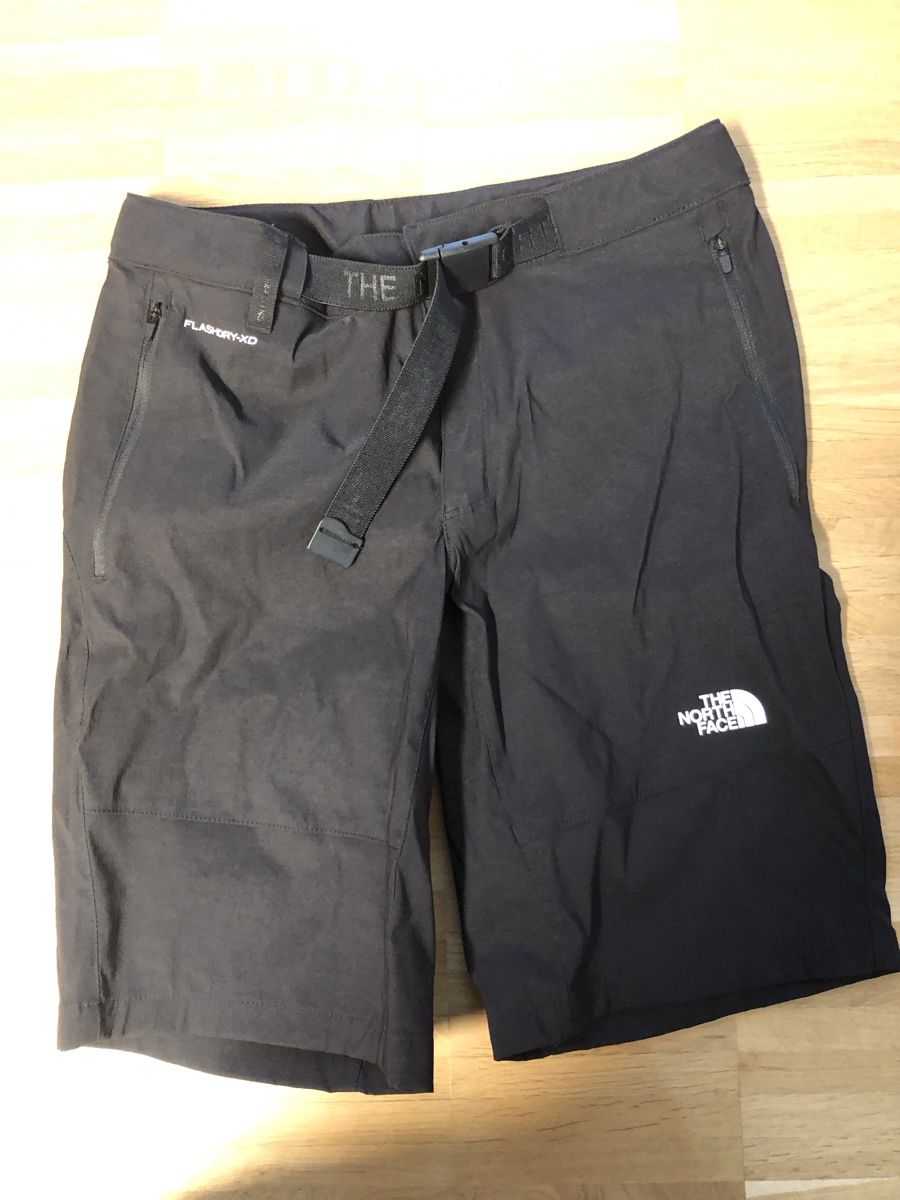 North Face Pantaloni: Kurze Wanderhose – Nuovo e nell'imballaggio originale da Kriens venduto da regula64