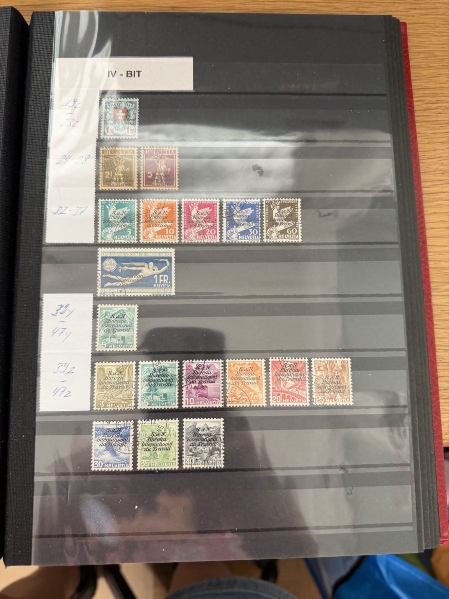 Tutti i francobolli: Album mit 16 Seiten Dienstmarken – Usato da Murgenthal venduto da Tina_4055 5