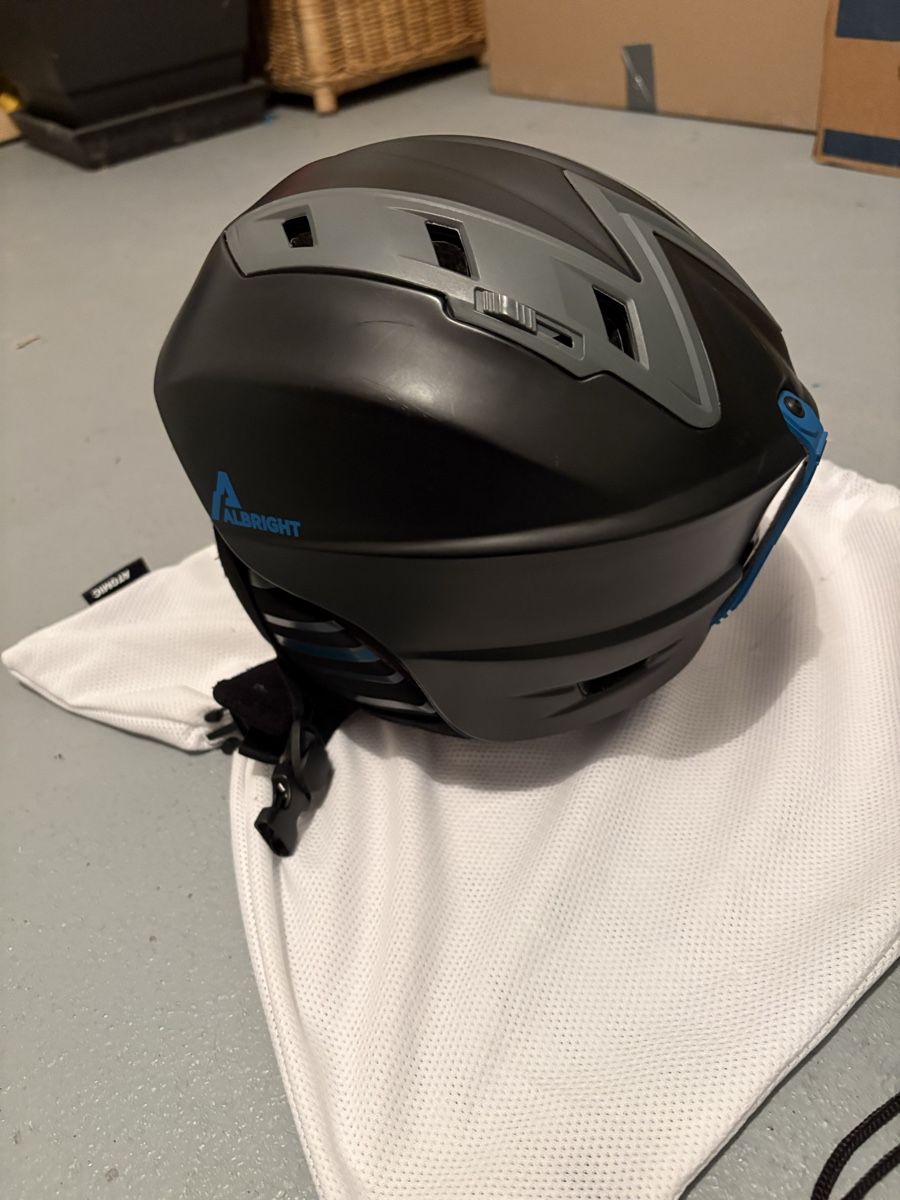 Albright Helme: Ski Helm Albright – Neu (gemäss Beschreibung) aus Uetendorf von 19patrick95 1