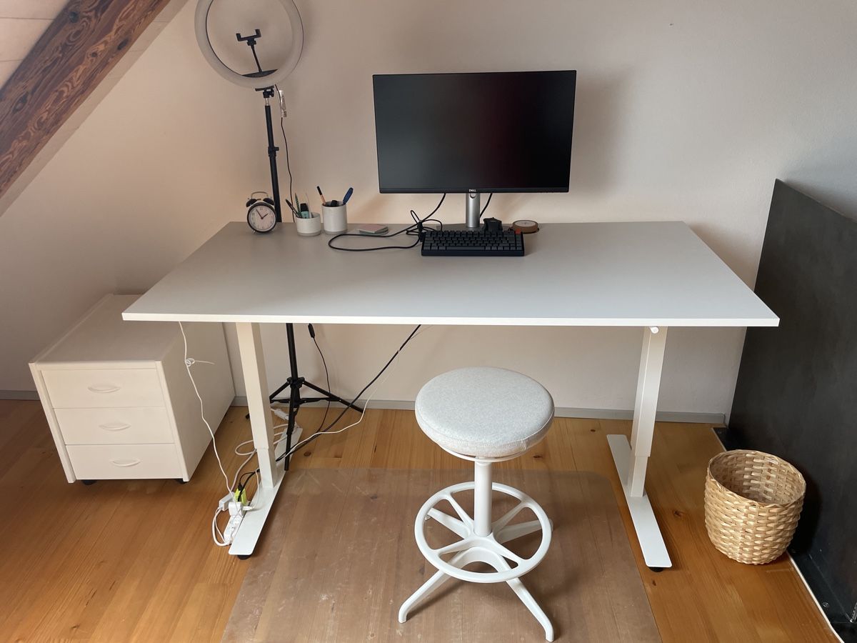 Scrivanie: Bürotisch höhenverstellbar 160x80 – Usato da Winterthur venduto da lue_sqt9