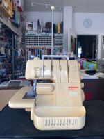 Overlock-Nähmaschine Bernina 2000 D, ab Service, ab Fr. 1.-