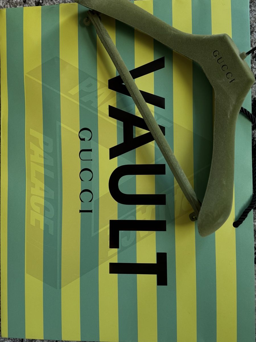 Gucci Maglioni & Felpe: Gucci X Palace Tracksuit jacket/ LIMITIERT – Nuovo e nell'imballaggio originale da Kilchberg ZH venduto da man_7q9s 9