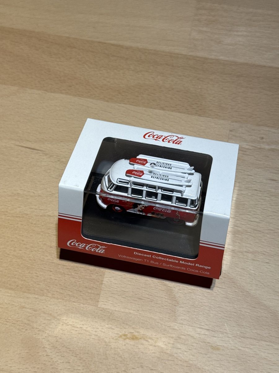Coca-Cola Modellini d'auto: CocaCola T1 Bus / Surfboards – Nuovo e nell'imballaggio originale da Stüsslingen venduto da leo_nzh6 1